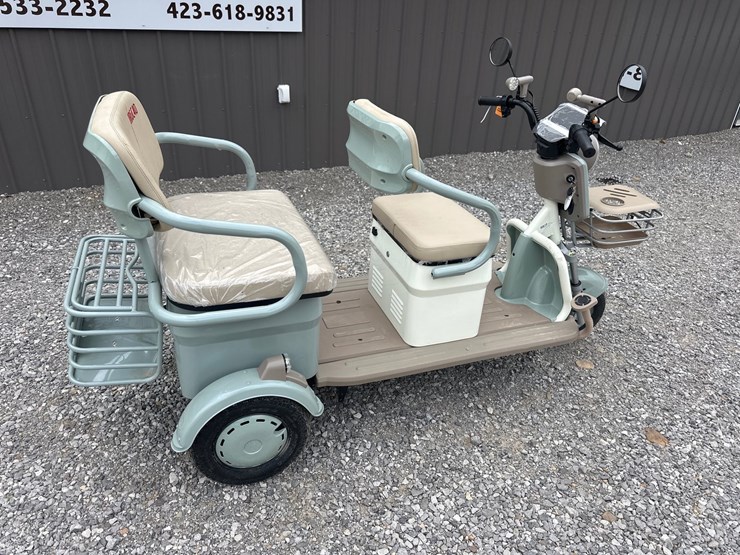 #1188-•-electric-tri-cycle-image-2