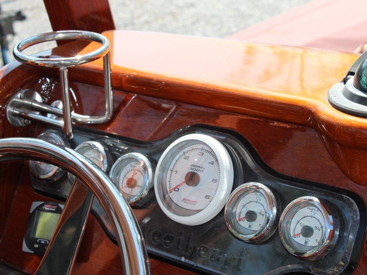 #9549-•-“sweetheart”-–-custom-monomoy-24'-center-console-|-high-performance-shallow-water-sportfish-image-45