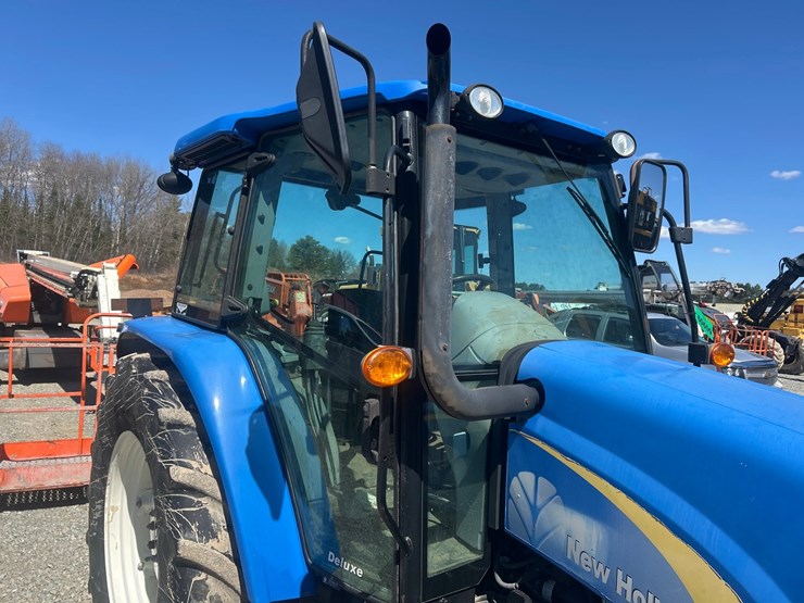 new-holland-t5070-image-41