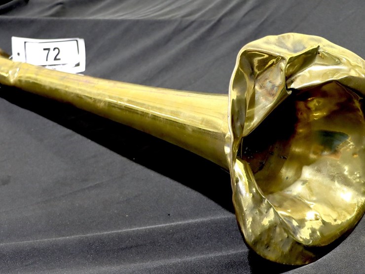 #72-•-brass-horn-image-2