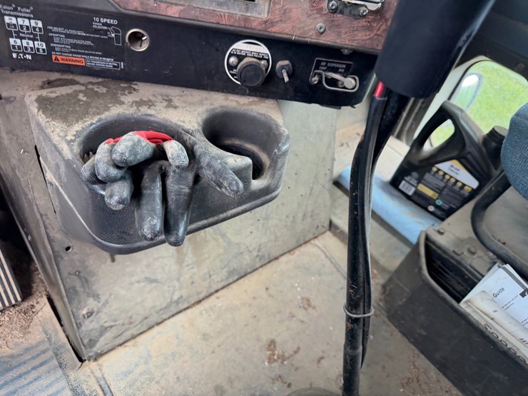 2000-international-9200-image-70