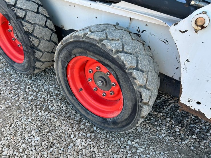 bobcat-s450-image-15