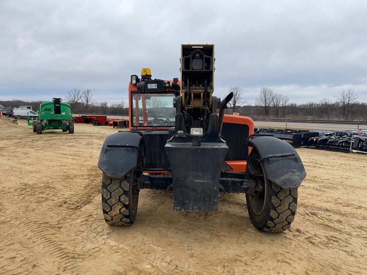 2014-jlg-g9-43a-image-6