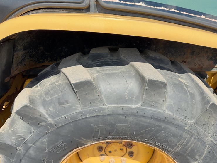 2001-caterpillar-420d-it-image-15