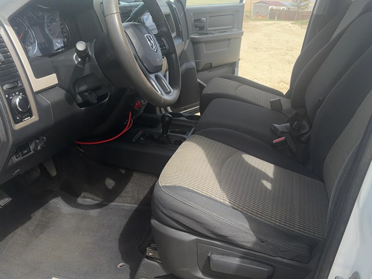 2012-dodge-3500-image-6