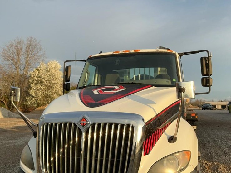 2017-international-prostar-image-36