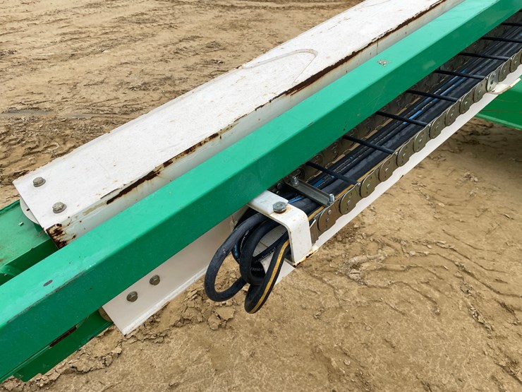 2016-jlg-400s-image-32