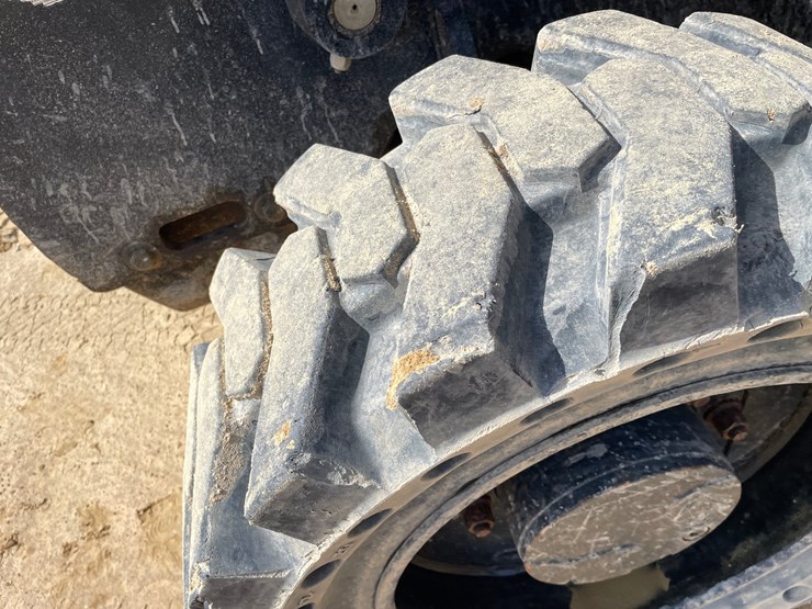 2014-jlg-g5-18a-image-54