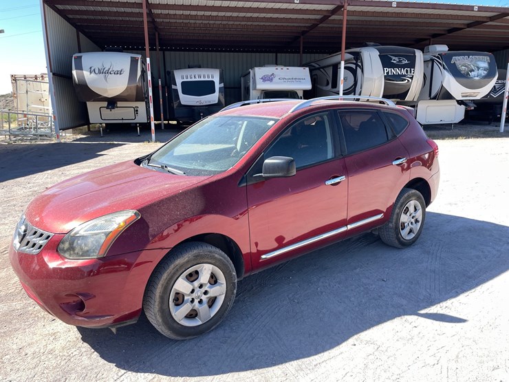 2015-nissan-rogue-image-1