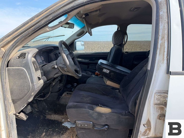 2005-dodge-ram-2500-image-29