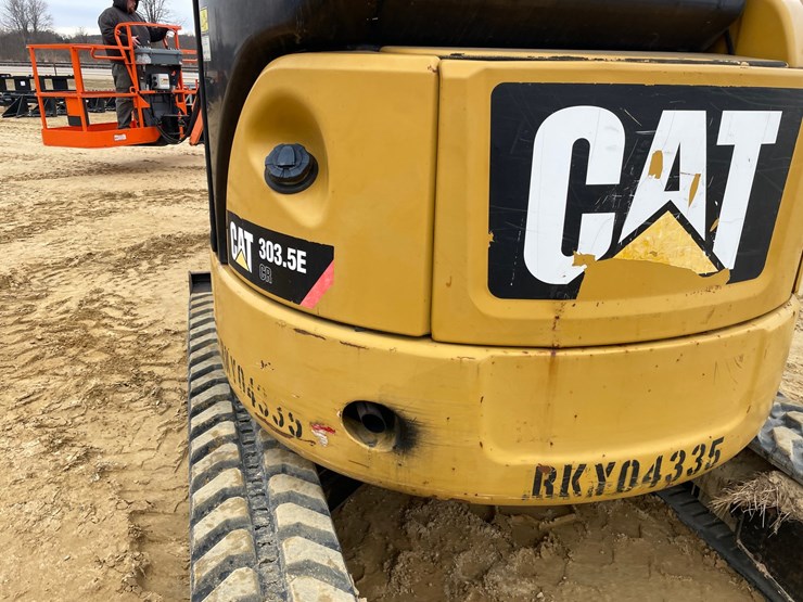 2014-caterpillar-303.5-image-13