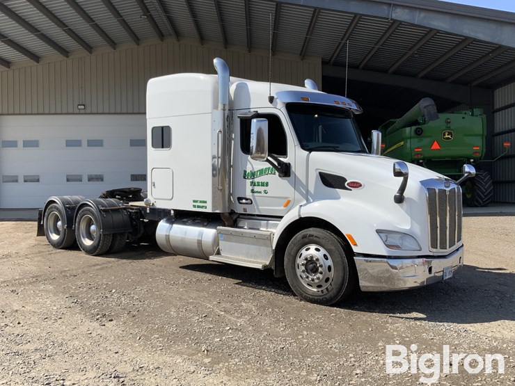 2016-peterbilt-579-image-3