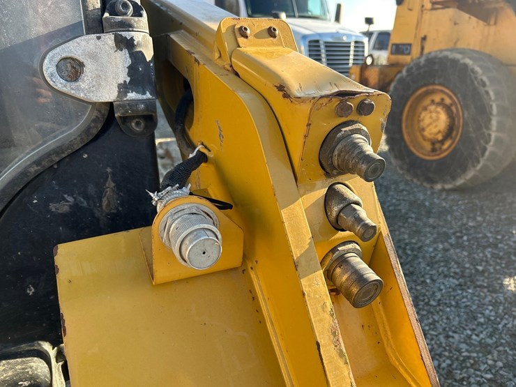 caterpillar-259d-image-15