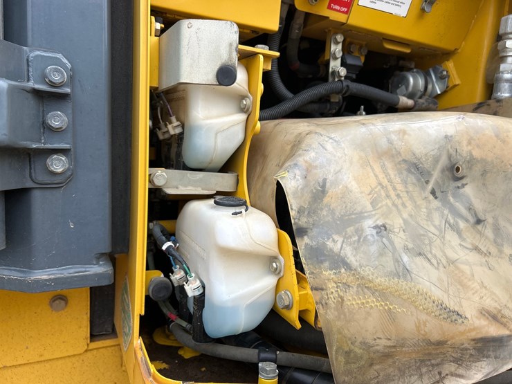 komatsu-d61pxi-23-image-40