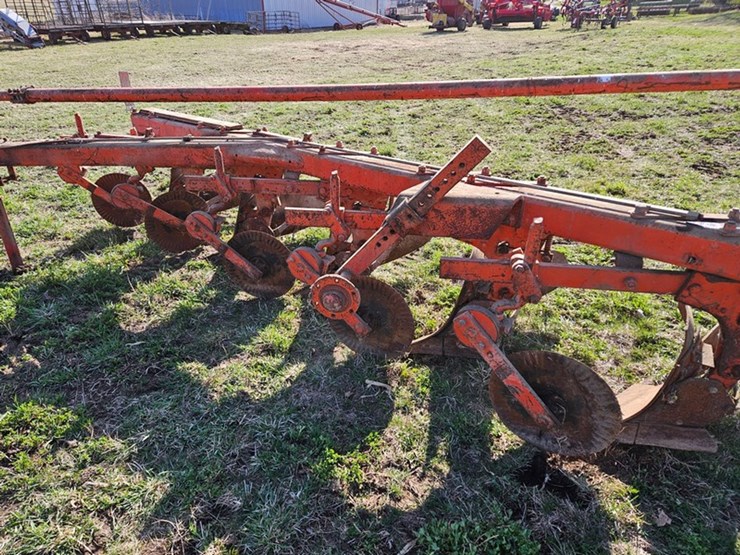 #537-•-5-bottom-plow-image-18