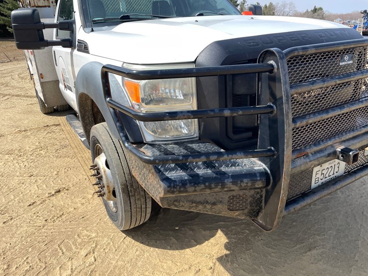 2011-ford-f550-image-13