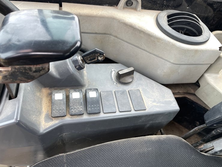 2014-caterpillar-303.5-image-46