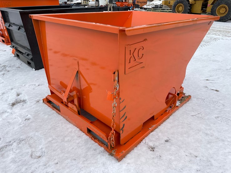 #2005-•-1.5-yard-self-dumping-hopper-image-4