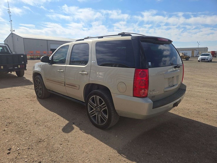 2009-gmc-yukon-slt-image-4