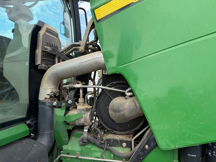 2012-john-deere-8285r-image-55