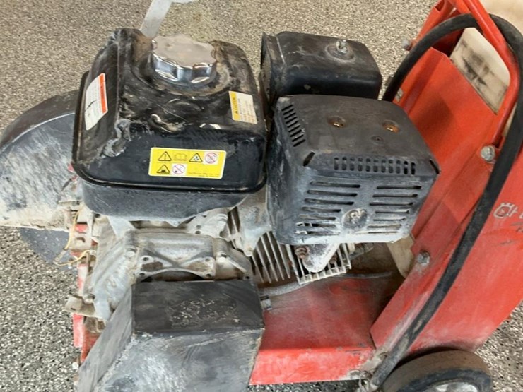 #104-•-husqvarna-fs400lv-concrete-saw-image-14