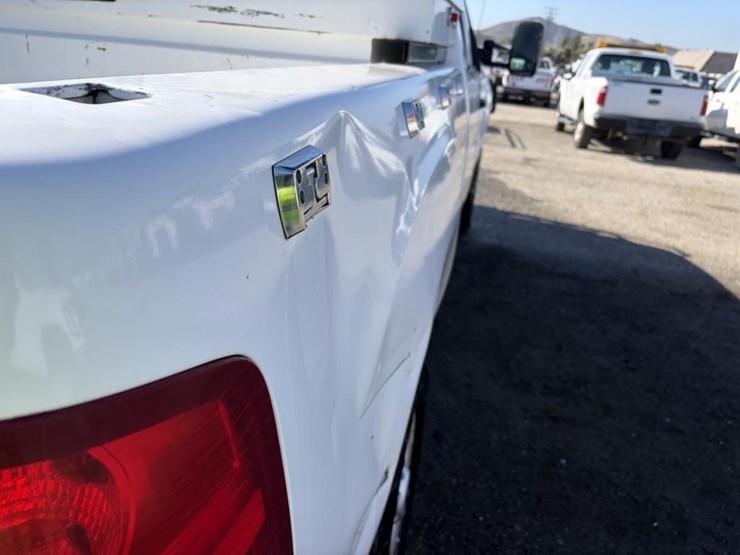 2012-gmc-sierra-3500-image-6