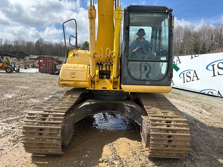 new-holland-eh160-image-9