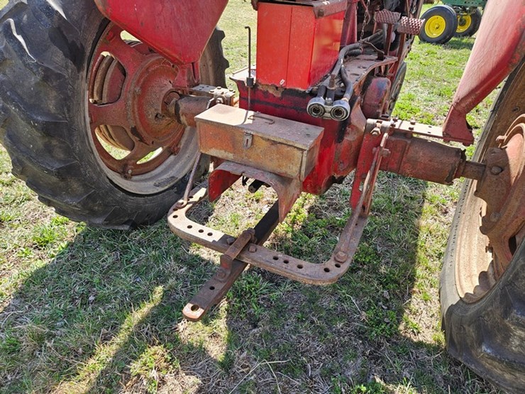 #525-•-farmall-super-m-tractor-image-15