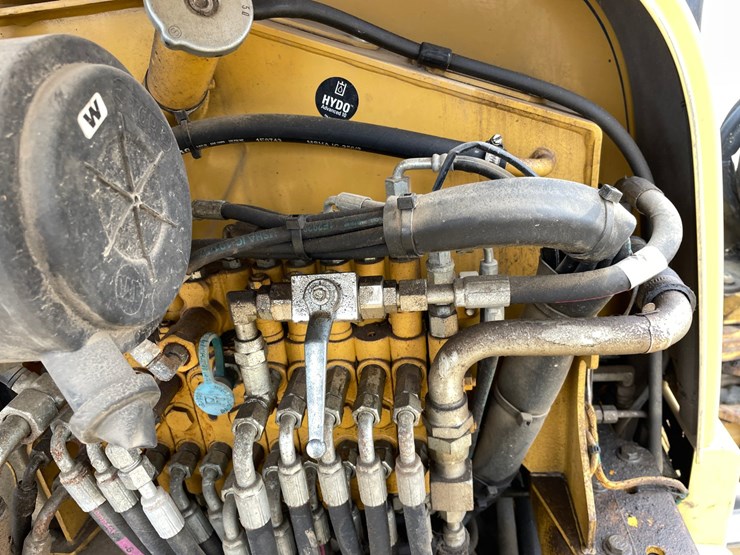 2014-caterpillar-303.5-image-57