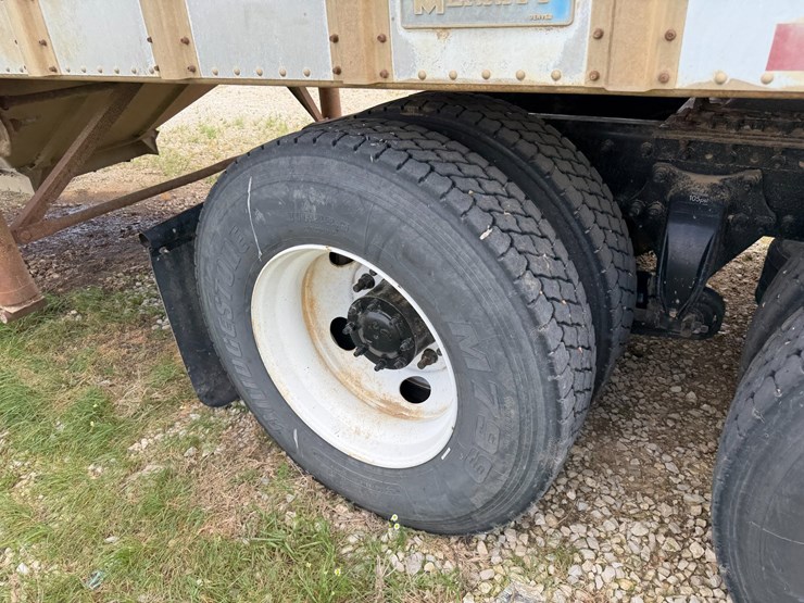 #45283-•-2016-freightliner-cascadia-daycab-truck-tractor-vin:-3akjgedv9gsgy4090-image-11