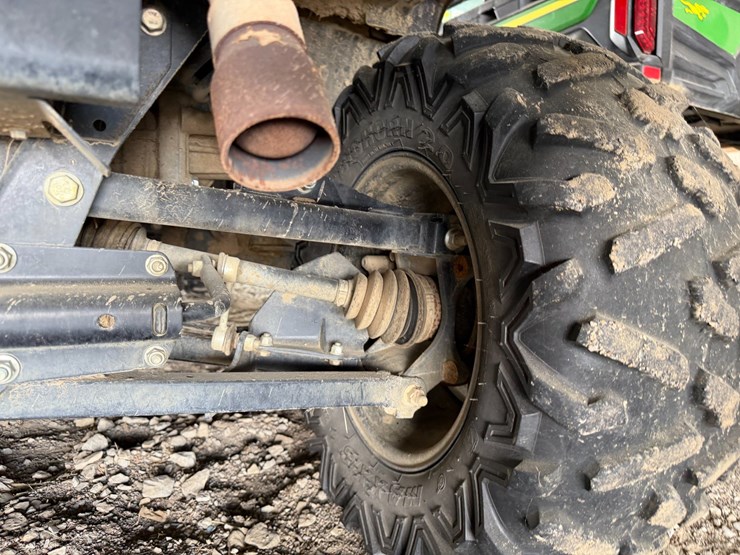 john-deere-gator-image-10