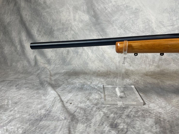 #1268-•-savage-93-fv,-22-wmr-bolt-action-rifle,-sn:-2121001,-(neenah,-wi)-image-6