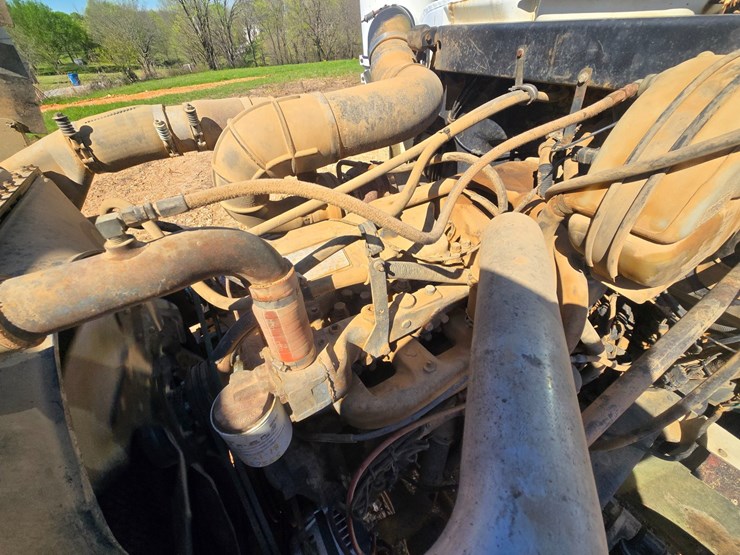 1994-mack-rd690s-image-46