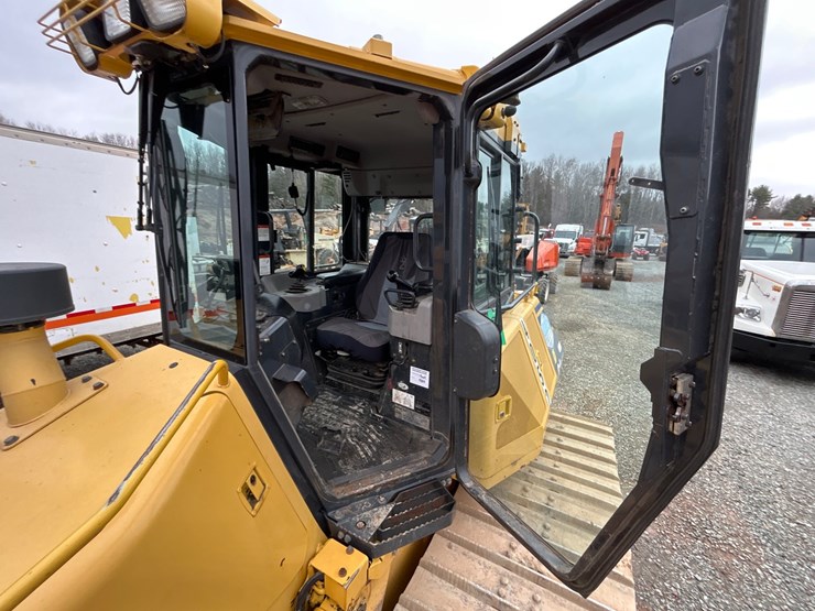 komatsu-d61pxi-23-image-50