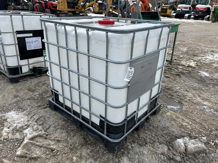 water-tank-tote-image-1