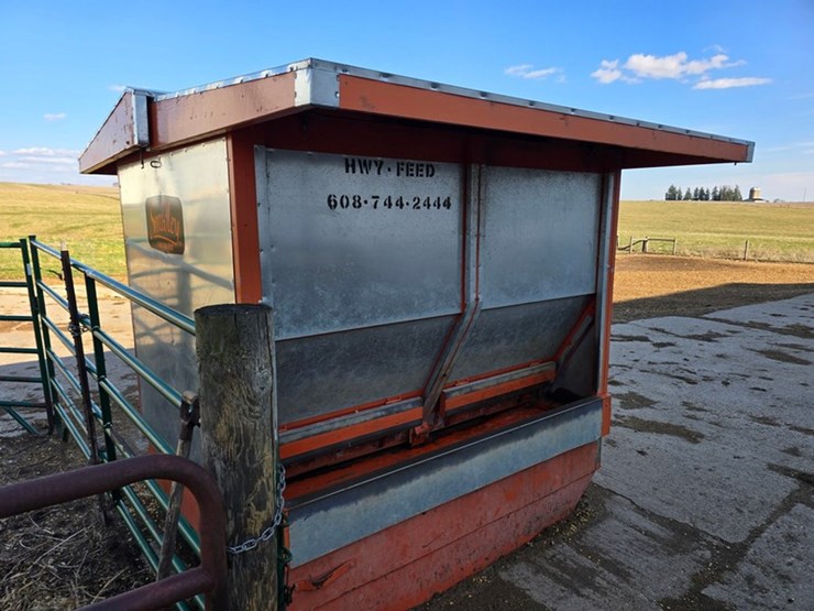 #565-•-smidley-steer-stuffer-image-8