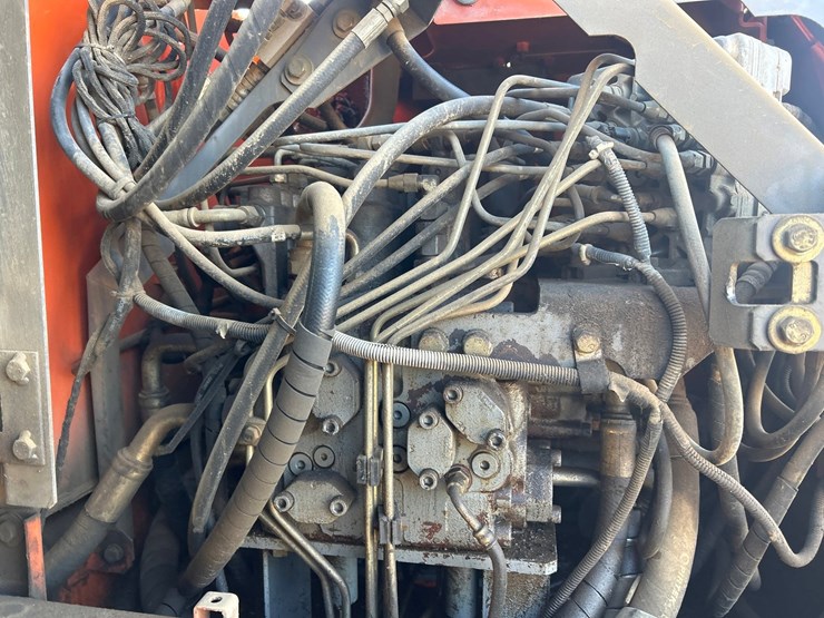 2021-hitachi-zx225-image-52