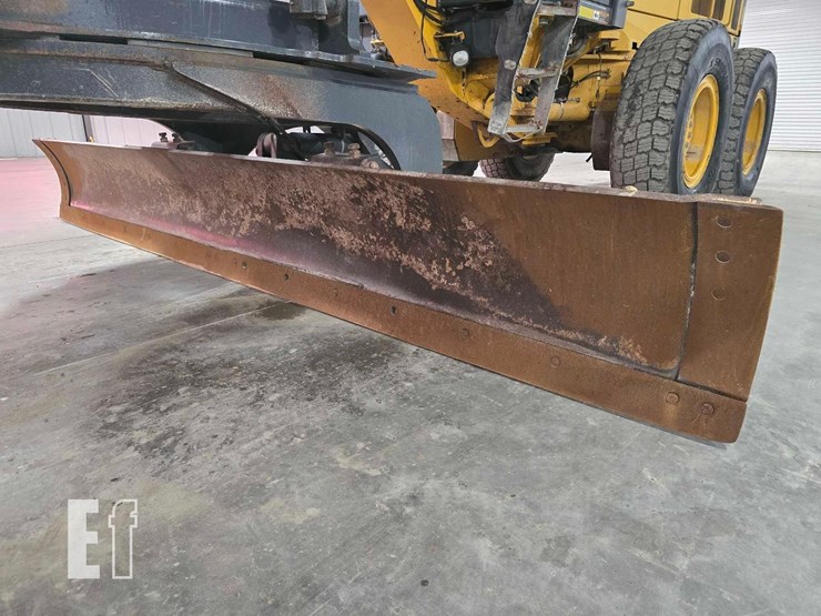 2012-deere-770g-image-9