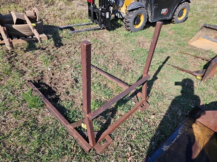 #554-•-round-bale-mover-image-3