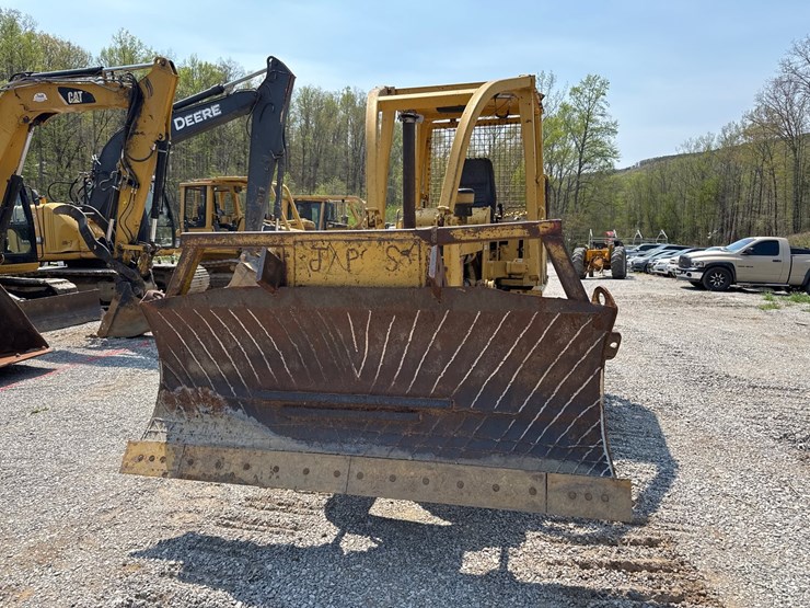 caterpillar-d4c-image-2