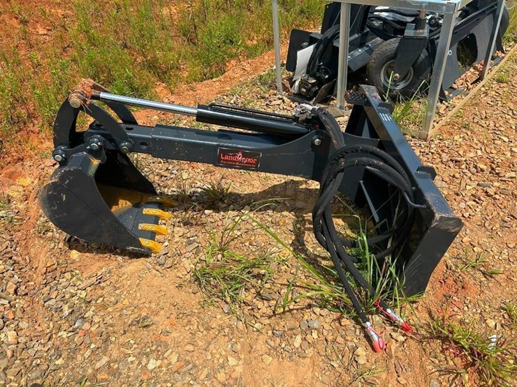 #1366-•-unused-landhonor-skid-steer-digger-backhoe-image-3