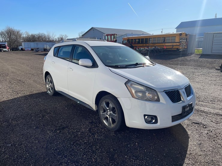 #2849-•-2008-pontiac-vibe-awd-hatchback-(has-wi-title)-image-3