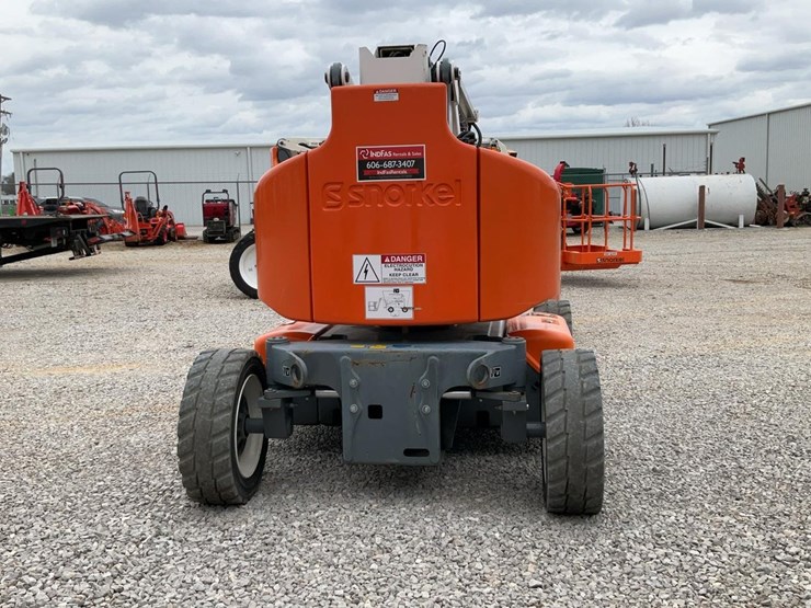 #308-•-2019-snorkel-46'-electric-articulated-boom-lift-image-4