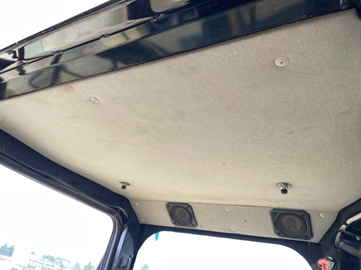 2014-caterpillar-303.5-image-53