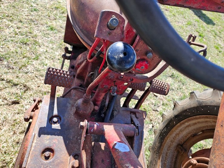 #526-•-farmall-h-tractor-image-25
