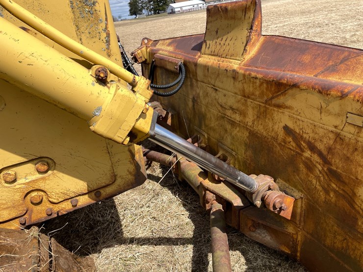 caterpillar-d7-image-22