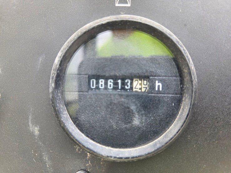 2011-caterpillar-xq20-image-33