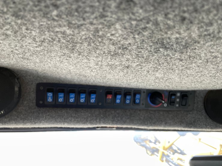 #5514-•-agco-rogator-u1264c-ag-chem-sprayer-image-50