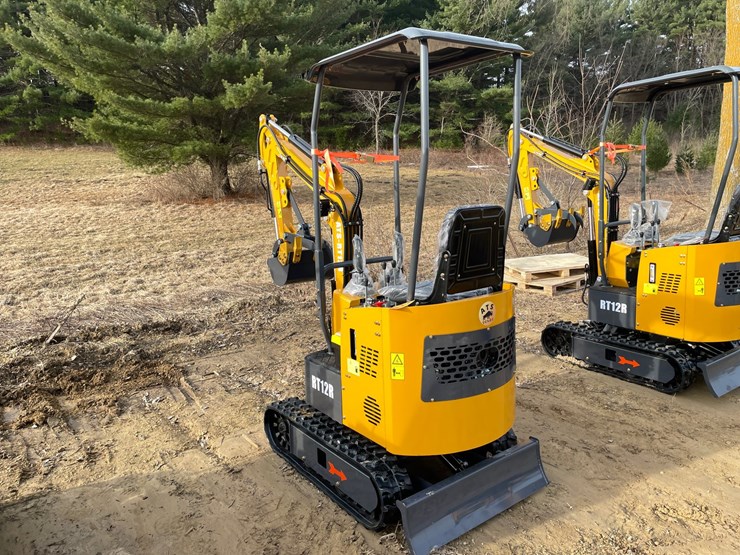 #1041-•-new-ats-rt12r-mini-excavator-image-7