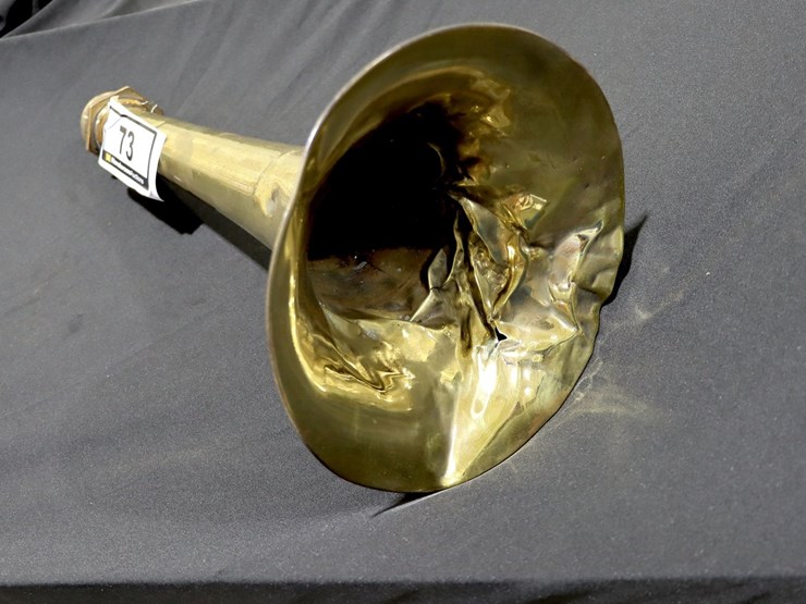 #73-•-brass-horn-image-3